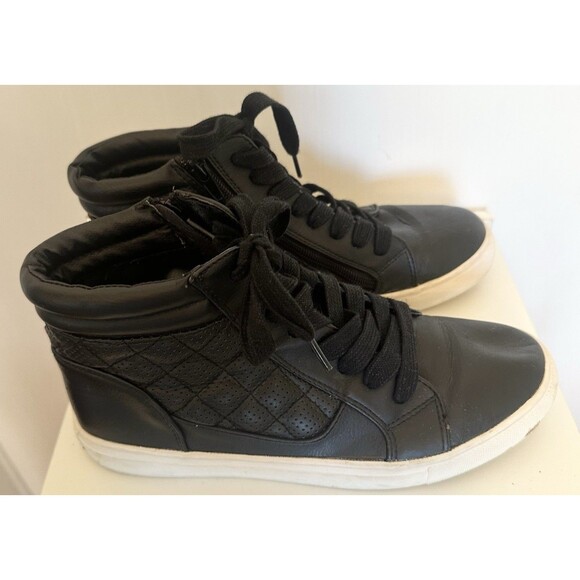 Steve Madden Euriah Black Quilted High Top Sneakers Size 8.5 Zip Casual Shoes - Picture 2 of 7